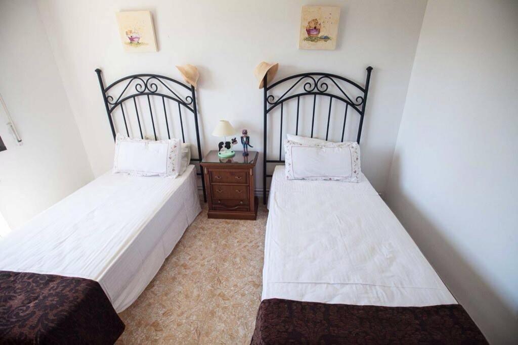 فيلا Finca Los Abetos Villanueva del Rosario المظهر الخارجي الصورة